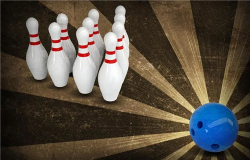 68 bowling ball set (2)