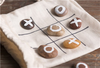 How To DIY a Tic-Tac-Toe Travel Game?