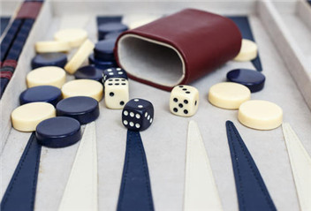 What Are the Gameplays of Backgammon?